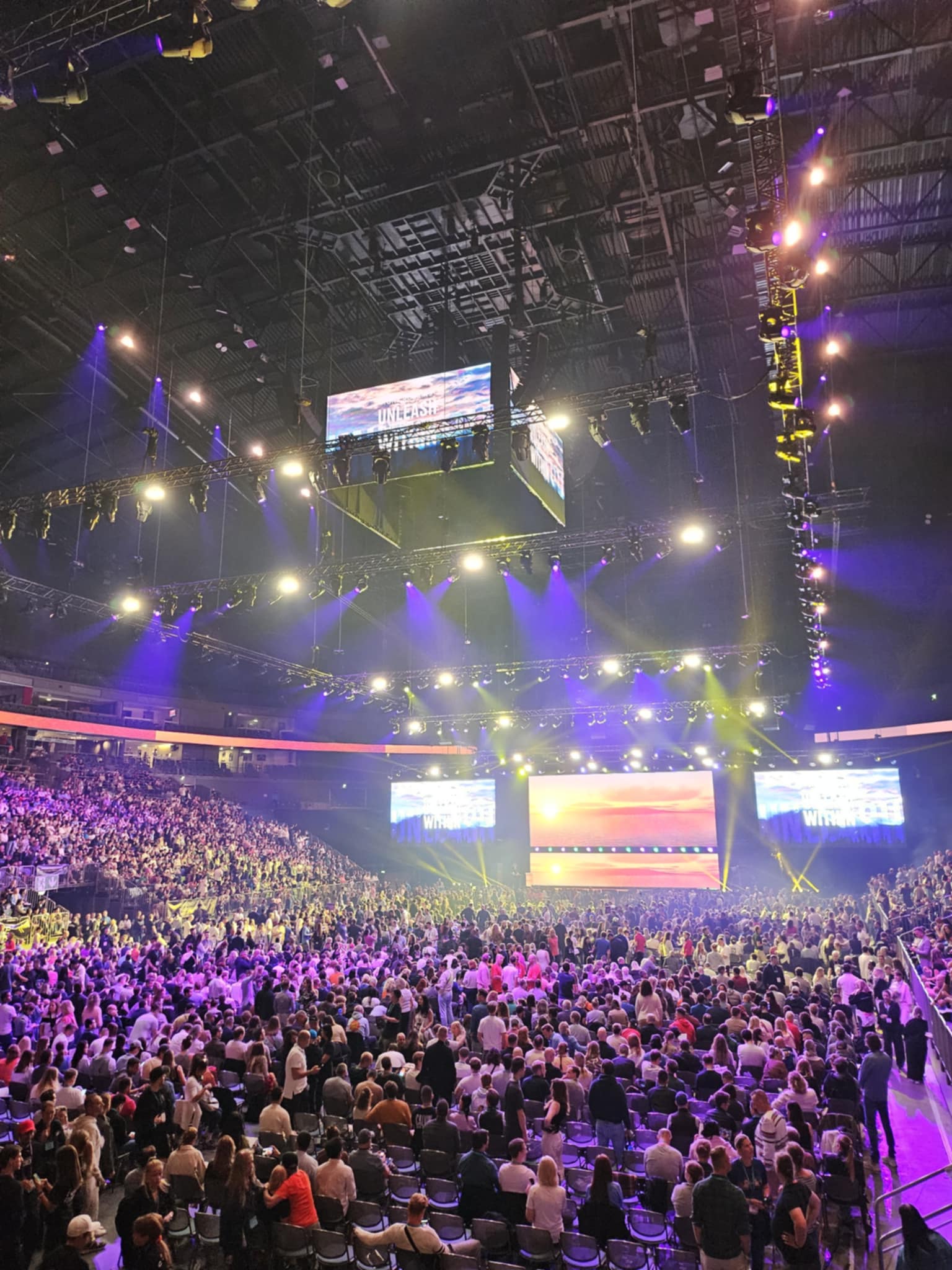 Tony Robbins vu de l’intérieur – Geoffrey Brochet partage les coulisses, les techniques et le vrai secret du coaching de transformation